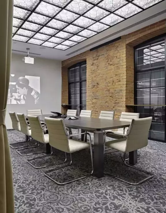 辦公室裝修設(shè)計圖例6