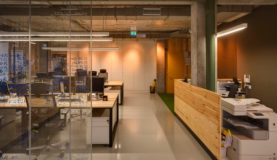 如何將辦公室裝修的比較穩重、大氣？